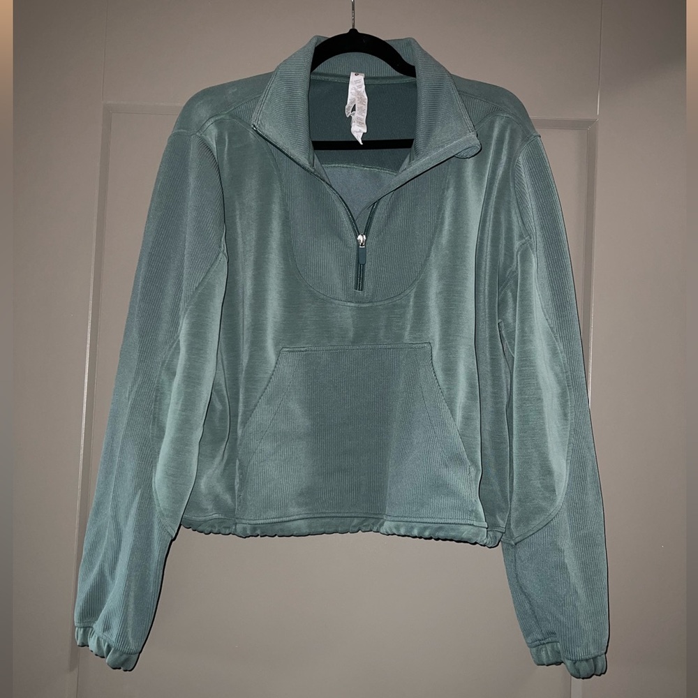 lululemon athletica Sage Green Quarter-Zip Cropped Pullover